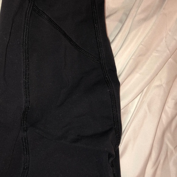 Black Lululemon leggings - Picture 4 of 4